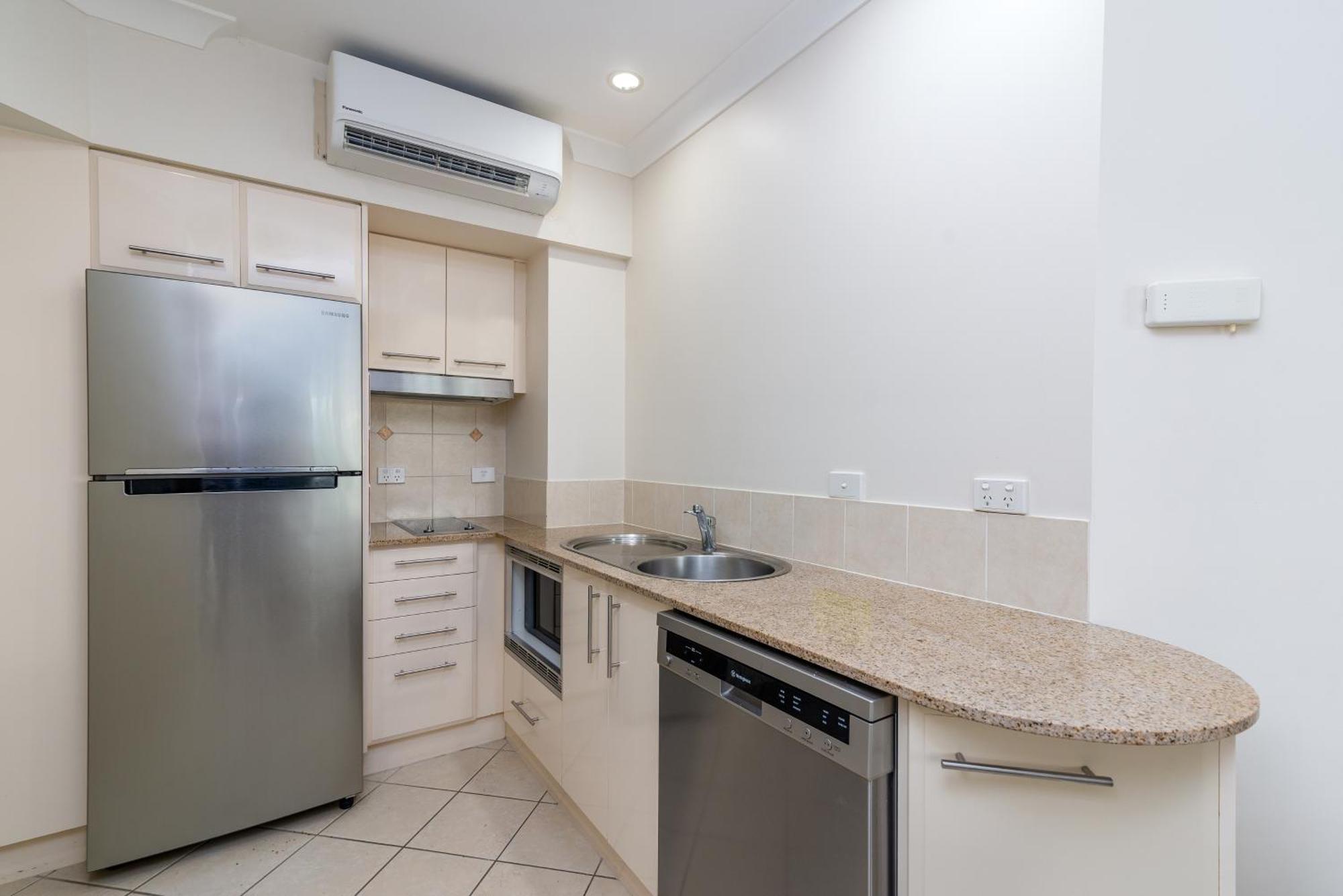 Meridian At - Adults Only 4*