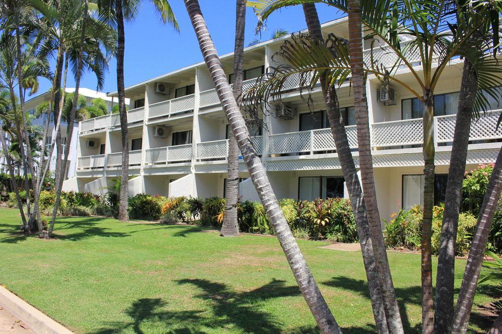 Seascape Holidays At Beachfront Terraces *
