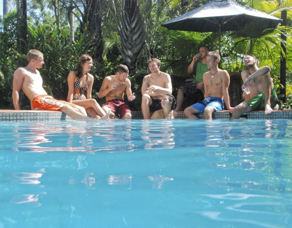 Dougies Backpackers *