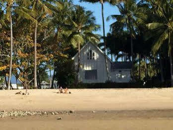 Lazy Lizard Motor 3* Port Douglas