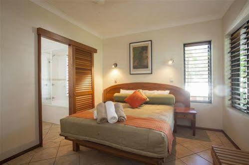 Seascape Holidays - Hibiscus Port Douglas