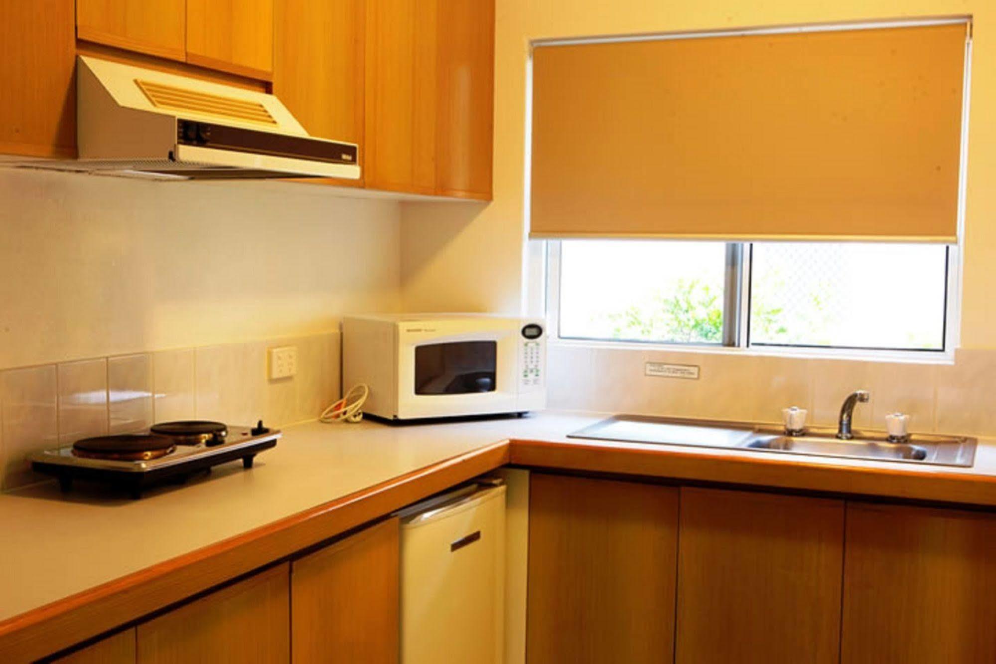 Lazy Lizard Motor 3* Port Douglas