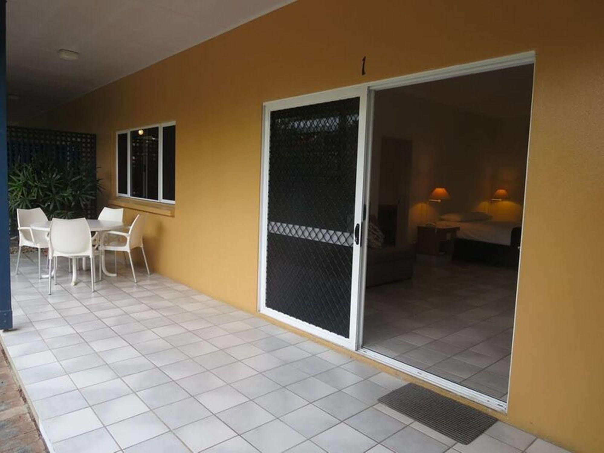 Motel Lazy Lizard Motor Port Douglas