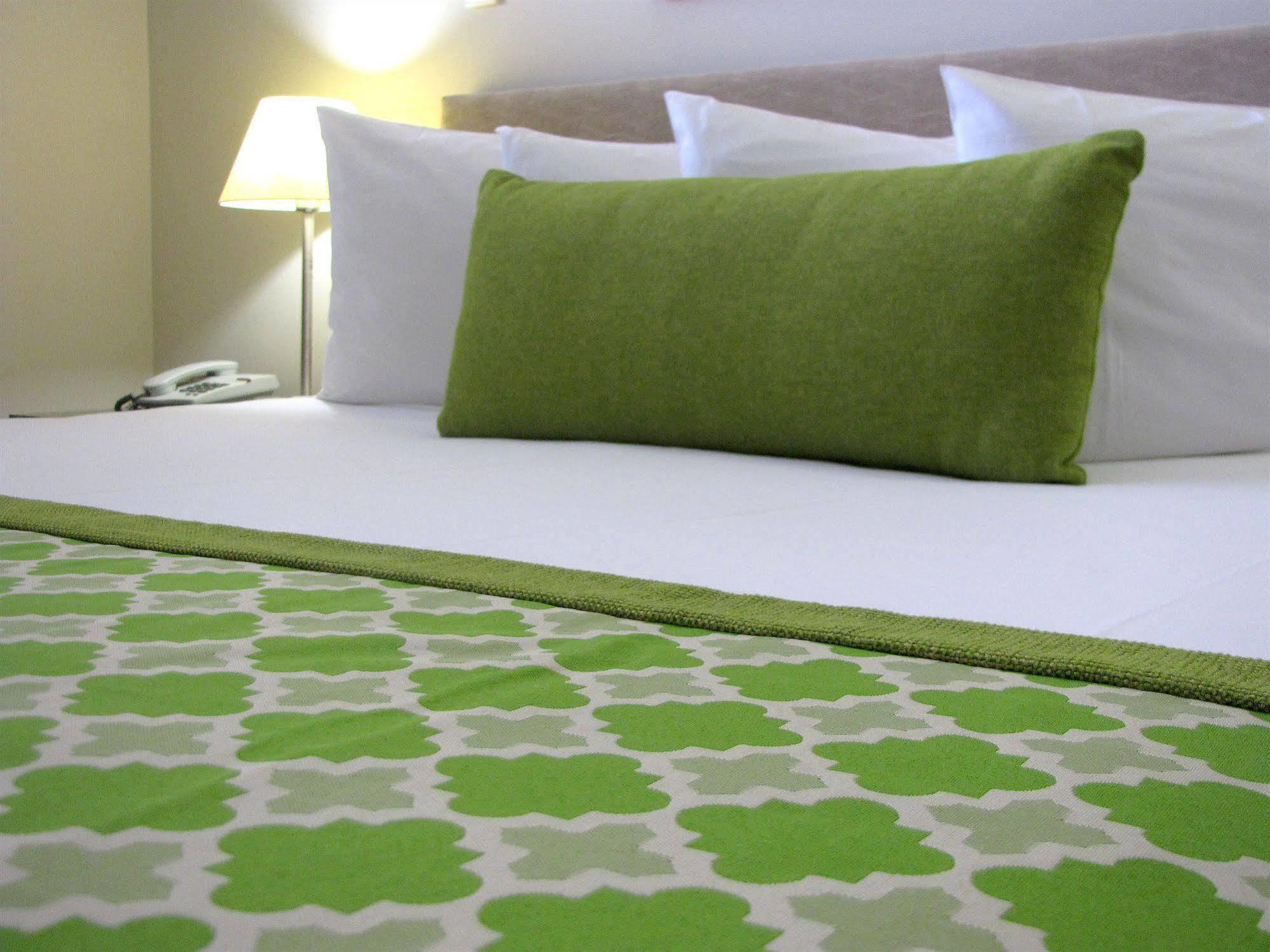 Regal 4* Port Douglas