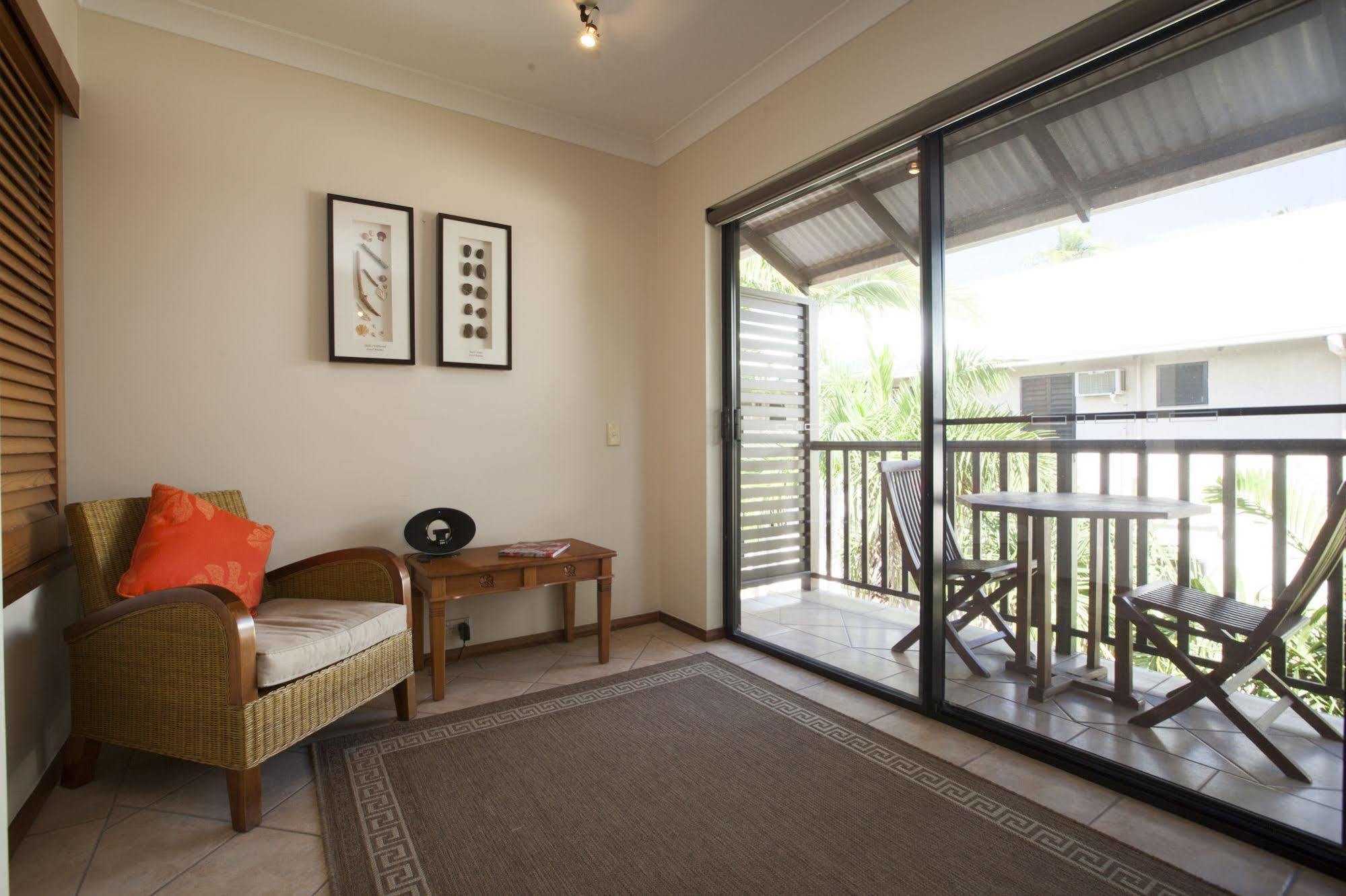 Seascape Holidays - Hibiscus Port Douglas