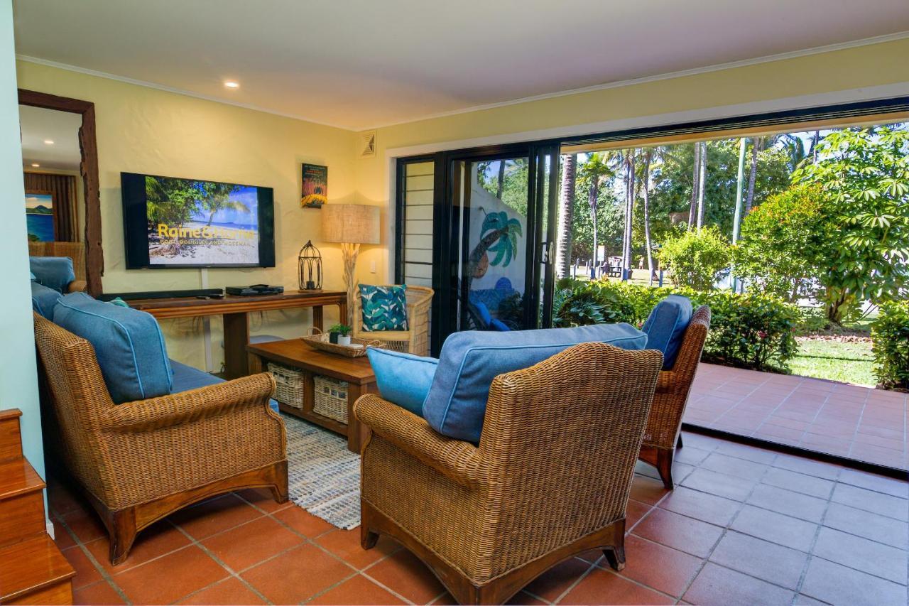 Number 2 On The | Beautiful Beachfront Apartment *