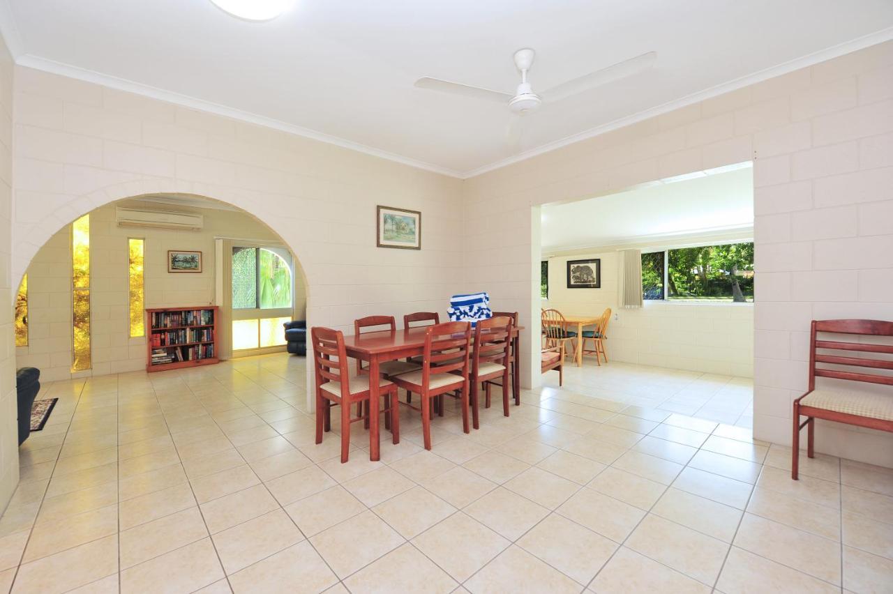 Seascape Holidays - 53 Reef Street Port Douglas