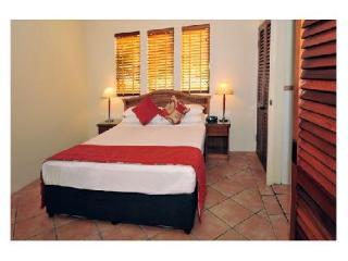 Martinique On Macrossan Aparthotel Port Douglas