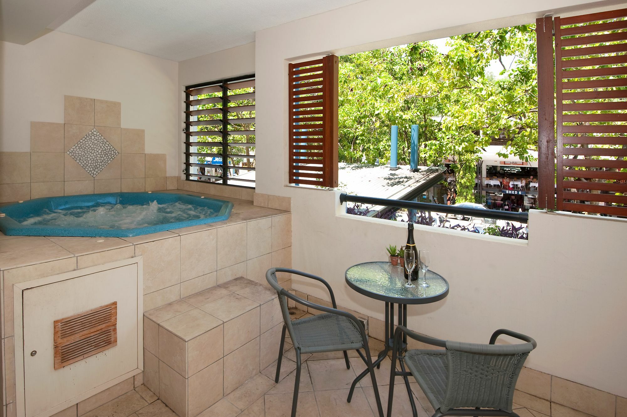Escape For Two - A Boutique Tropical Treasure Port Douglas