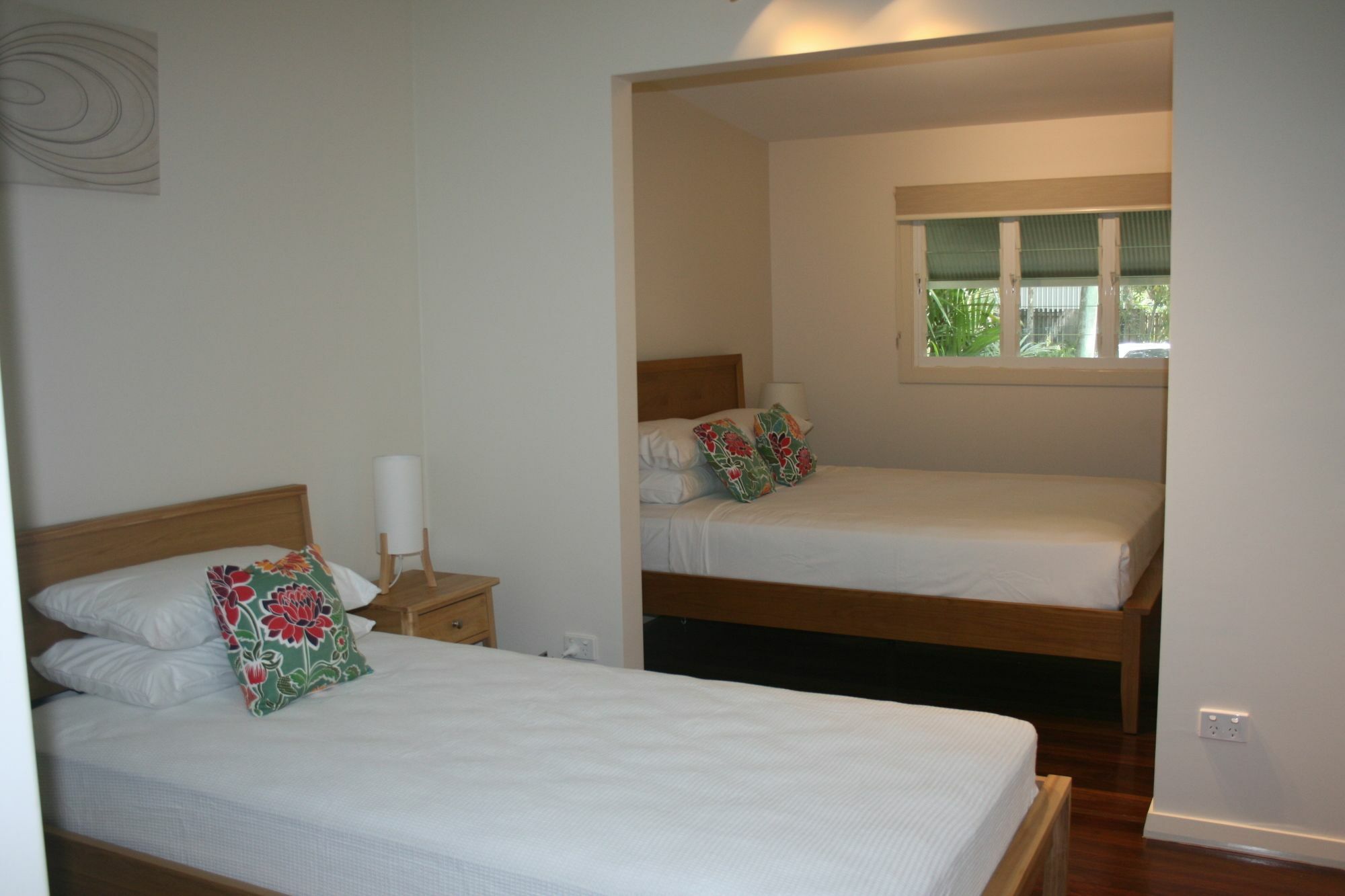 Atoll Close House *