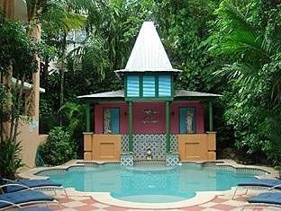 Martinique On Macrossan Aparthotel 4*