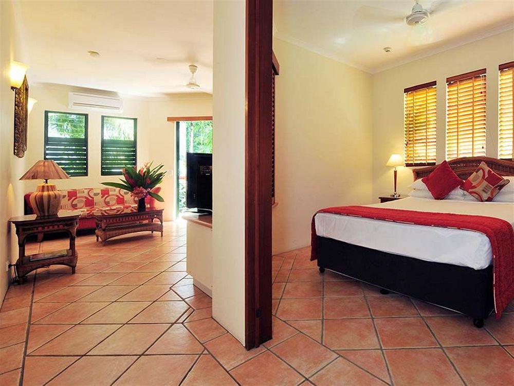 Martinique On Macrossan Aparthotel