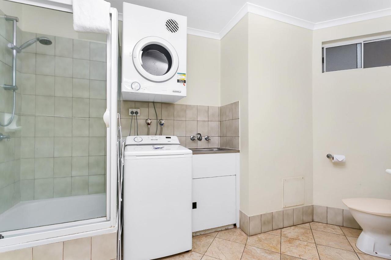 Seascape Holidays At The Queenslander Apartment
