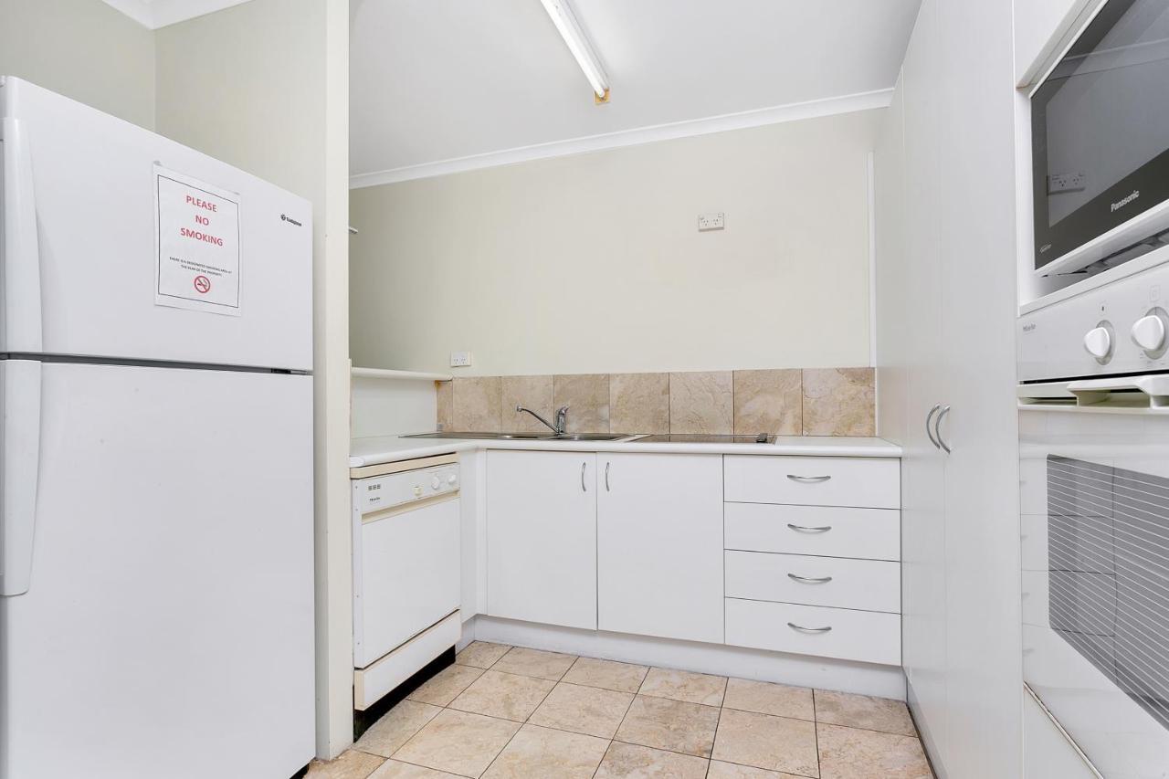 Seascape Holidays At The Queenslander Apartment *