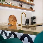Muse-Luxe Apartment In Port Douglas