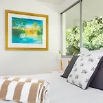 Tropici At Pool Resort