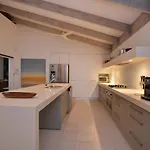 Pavilions In The Palms Heated Pool Short Path To Beach Five Bedrooms Sleeps 14