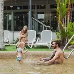 Charlesworth Reef Resort