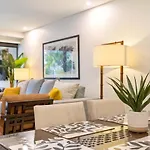 Port Douglas Private Apartments In Temple