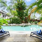 Port Douglas Private Apartments In Temple