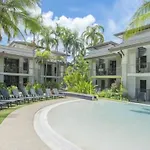 Azure 125 Port Douglas