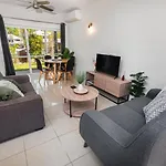 Escape Life @ Port Douglas