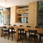 The White Oasis - 5 Bedroom Luxury Home In Town