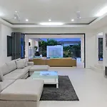 Bella Beach House Port Douglas