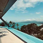 \'The Edge\' Unique Luxury Experience