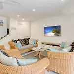 7 Plantation House