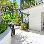 Syreon - 3 Bedroom House Close To The Beach