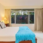 17 Solander Blvd - Beachside Home Sleeps 14 Guests