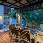 Leilani Tiare - Stylish Villa On Four Mile Beach