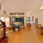 Beach Villa - A Short Walk To Town & Beach