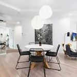 The Point Apartment No.3 - Executive 3 Bedroom Apartment In Town