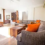 22 Ruby Close - Lakeside Home In Port Douglas