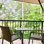 Park View Studio Apartment At Bay Villas