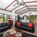 Cowrie Beach House Port Douglas