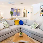 Amaroo Villa - Absolute Beachfront Port Douglas