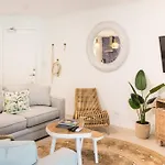 Amaroo Villa - Absolute Beachfront Port Douglas