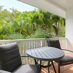 Palm Views At Coral Apartments
