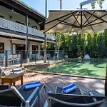 23 Solander Boulevard - Family Home By The Beach