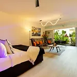 Ultra Modern Studio Apartment In Club Tropical