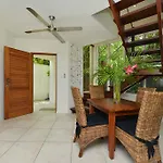 Villa Frangipani