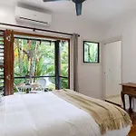Melaleuca Villa With Private Pool