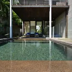 53A Murphy Street - 4 Bedroom Villa Close To Town