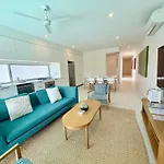Pool Resort Port Douglas