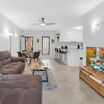 2 Bedroom Escape At Port Villas