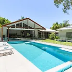 Tropical Home By The Beach