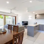 Port Douglas Sea Breeze Villa 2